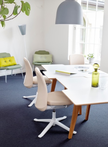 grey clear_RBM_Twisted_Little_Star_RH_Lounge[ppt].jpg